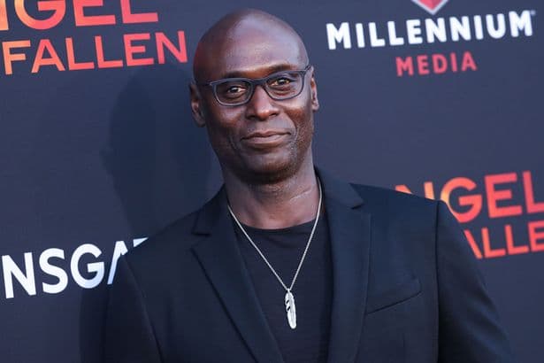 Lance Reddick vdiq nga sëmundjet e zemrës