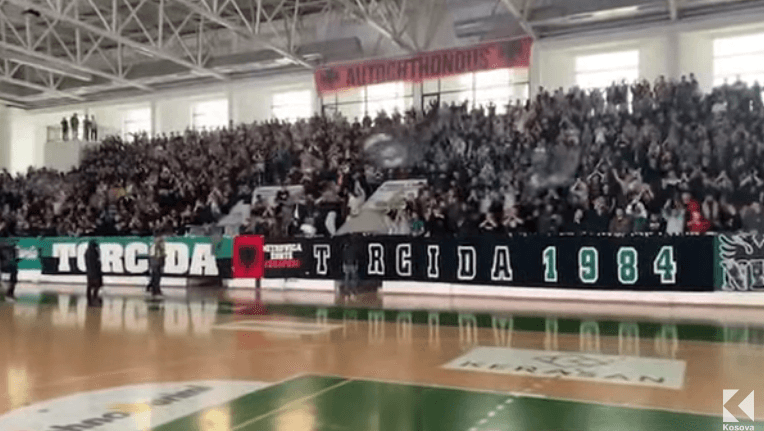 Torcida e ''kallë'' Minatorin në prag të ndeshjes me Prishtinën (VIDEO)