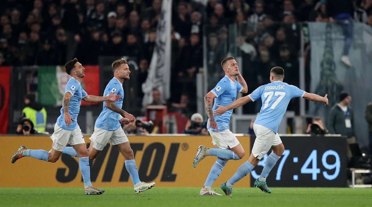 Lazio triumfon ndaj Juventusit dhe përforcon vendin e dytë
