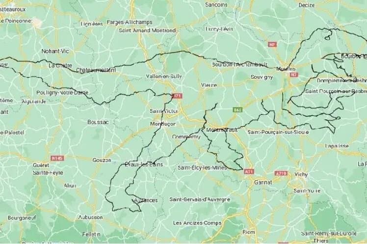 Çiklistët francezë krijuan dinozaurin me GPS