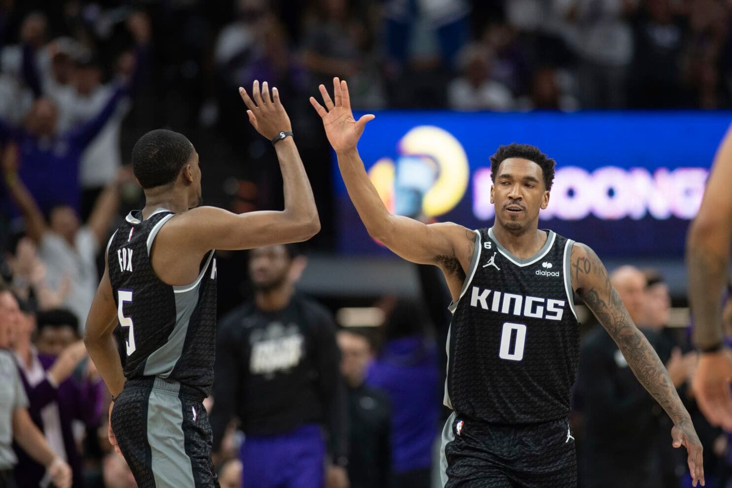 Katër përballje të nxehta u zhvilluan në ‘Play-Off’ të NBA, Sacramento befason kampionin