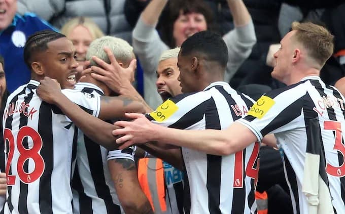 Pesëshja historike e Newcastle