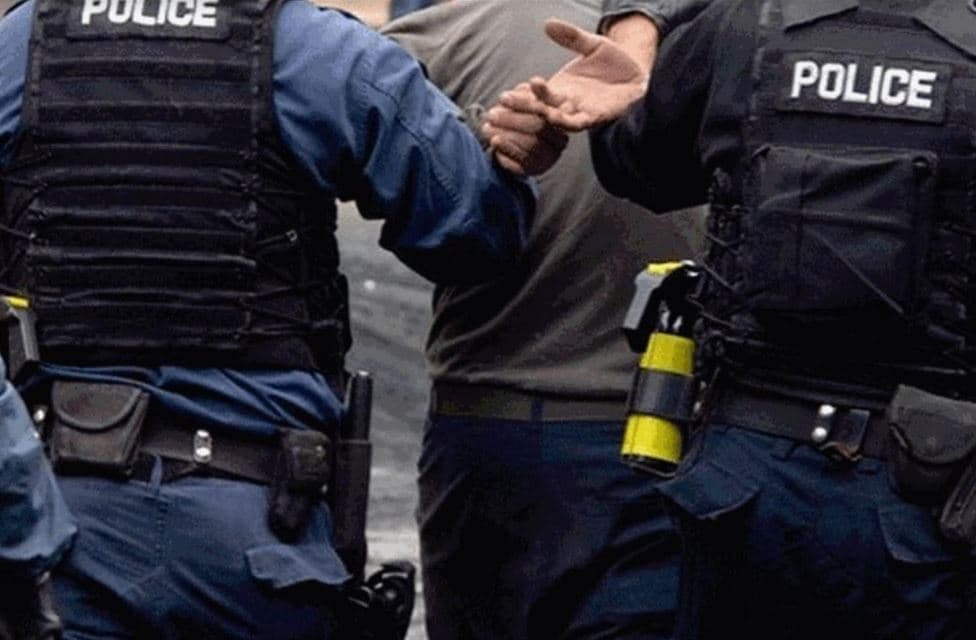 Sulmuan tre persona, arrestohen dy të dyshuar në Prishtinë