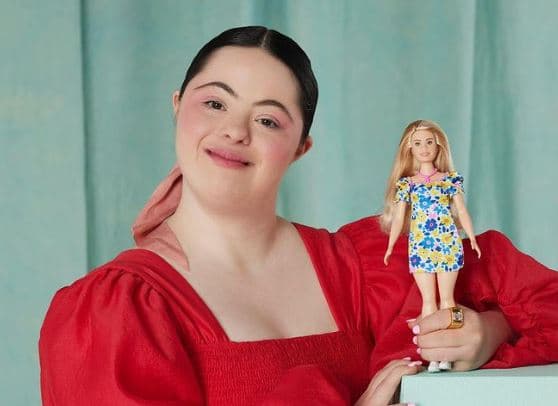 Del në treg kukulla e parë Barbie me sindromën Down (FOTO)