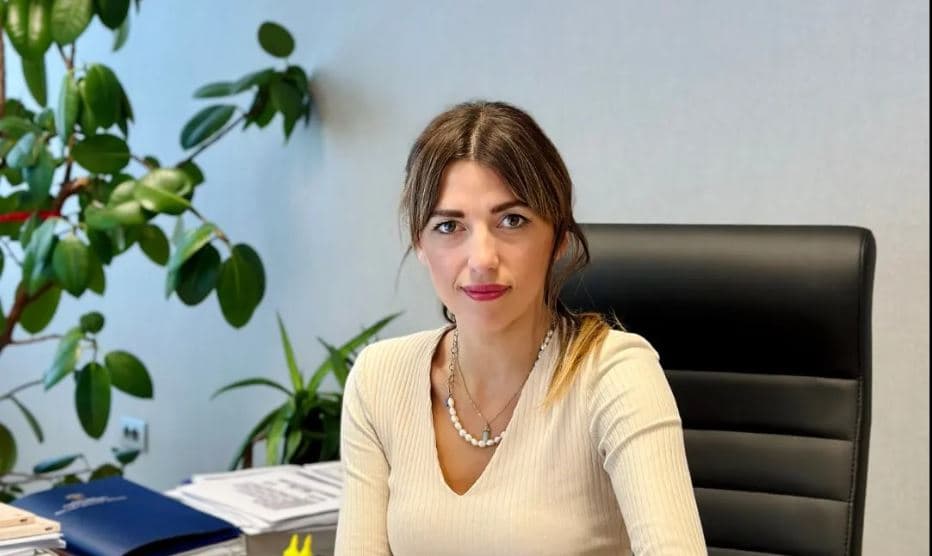  “Institucionet duhet të marrin dënimin e merituar”, ministrja Haxhiu e rregullon postimin