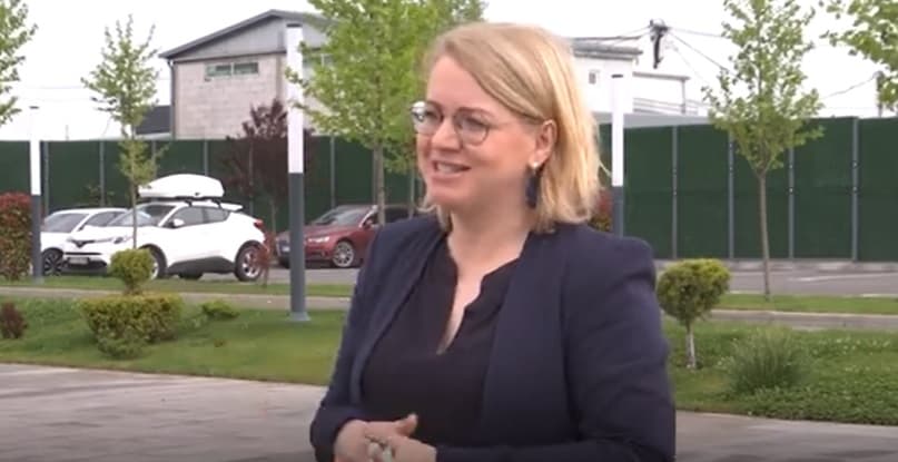 Politikania nga Austria: Bota demokratike ka nevojë për Kosovën (VIDEO)