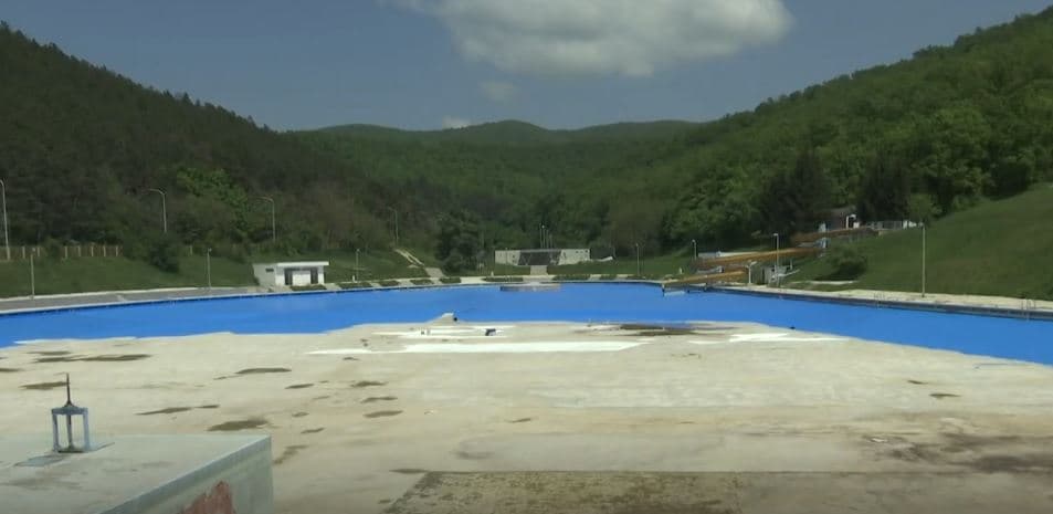 Renovimi i madh: Pishina e Gërmisë pritet ta “zbrazë” Durrësin (VIDEO)
