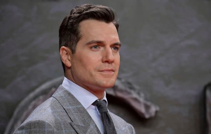 Cavill dhe Ritchie bashkojnë sërish forcat për filmin e ri