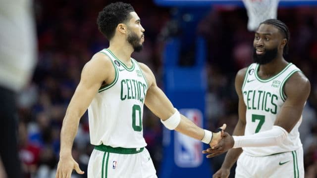 Bostoni e barazon edhe njëherë serinë ndaj 76ers