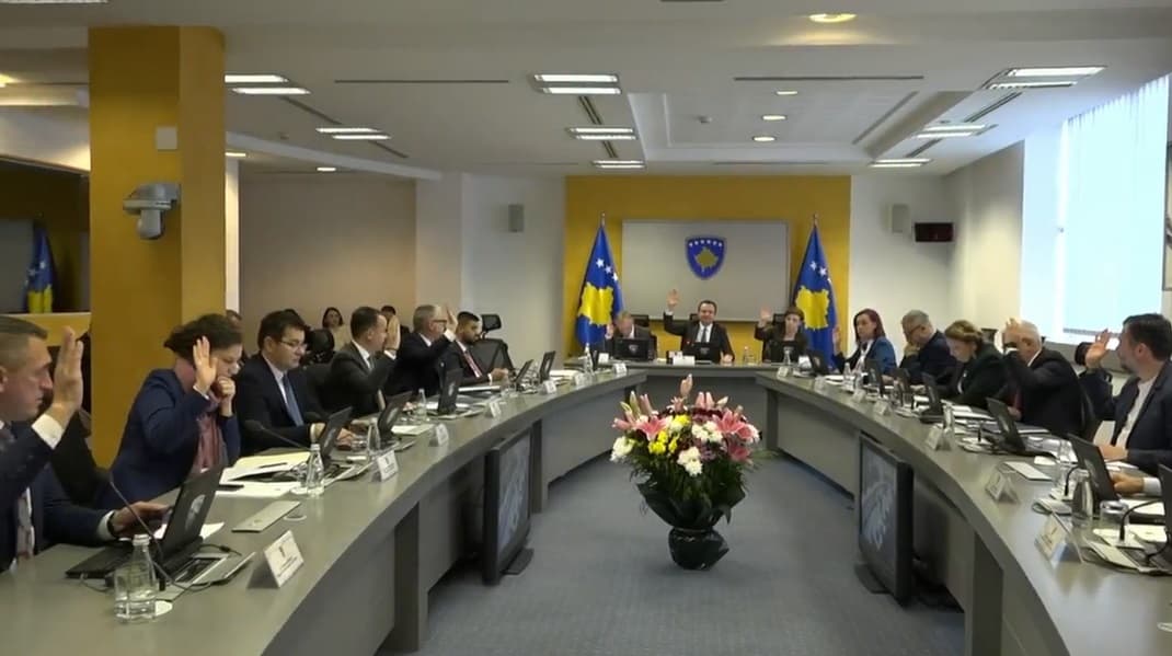 Qeveria i propozon Kuvendit që ta shkarkojë anëtaren e OShP-së Kimete Gashin