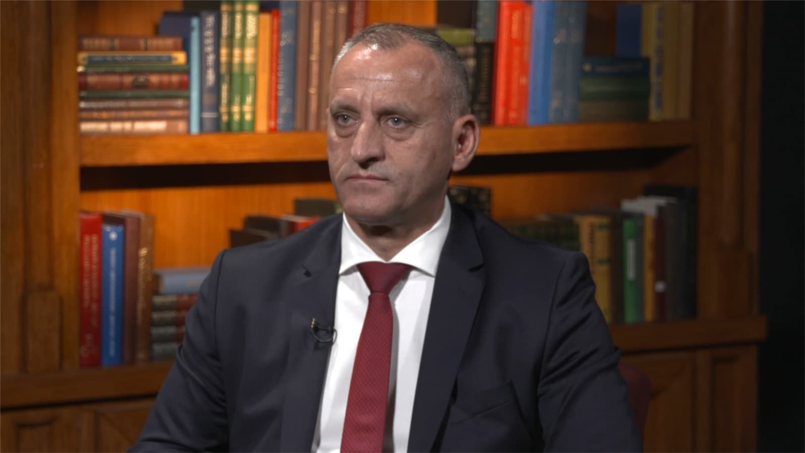 Ministri Mexhiti: Mjekët në Maqedoninë e Veriut do të marrin pagën që meritojnë