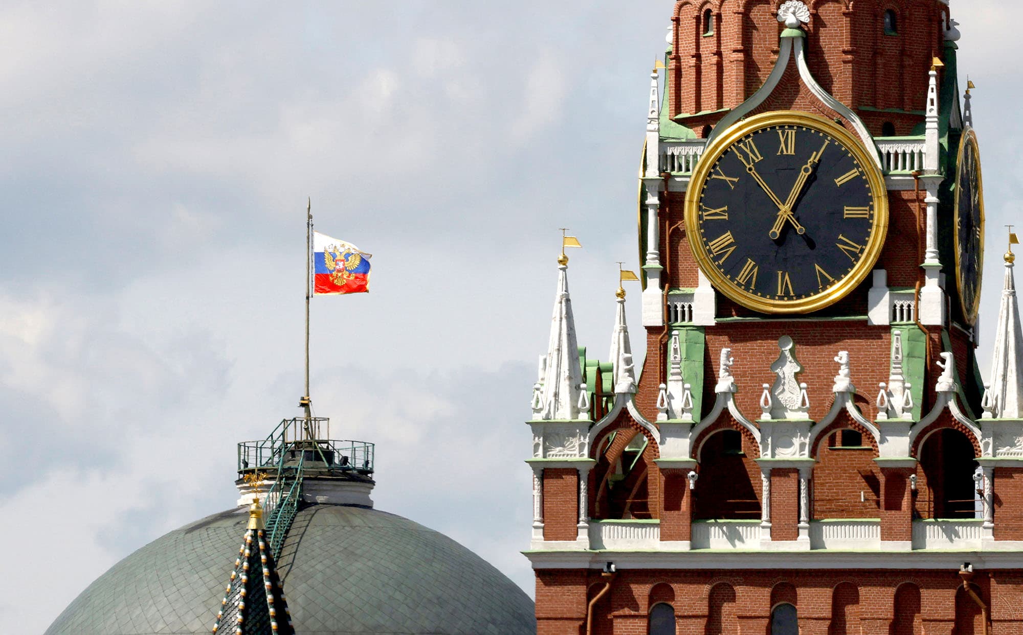 Kremlini thotë se Ukraina po e përforcon ushtrinë e saj në kufirin me Bjellorusinë