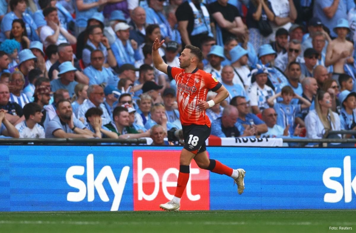 Luton Town ngjitet në Premier Ligë, për herë të parë në histori