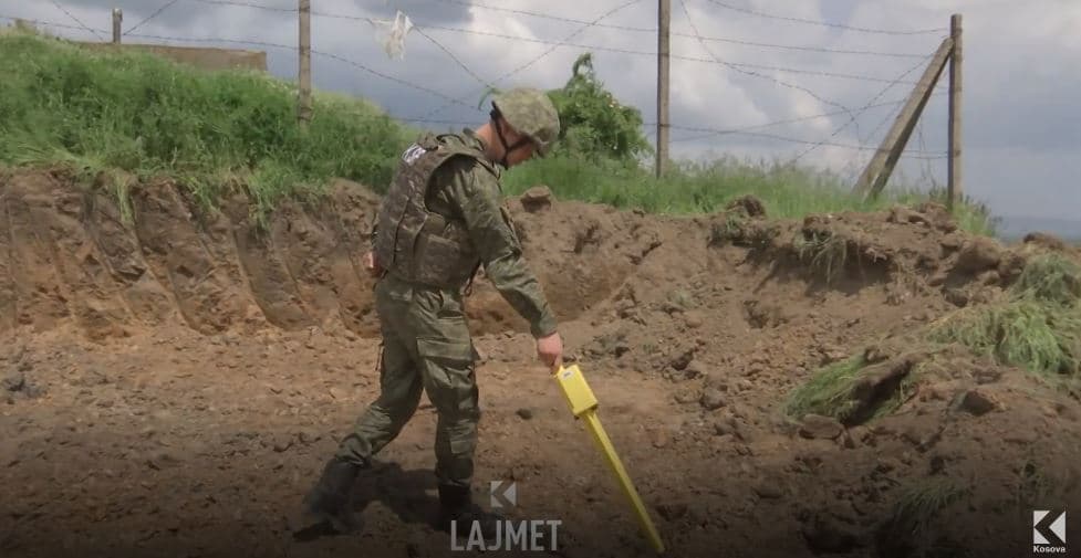 Shtime: Gjenden 9 mjete të pashpërthyera nga Lufta e Dytë Botërore (VIDEO)