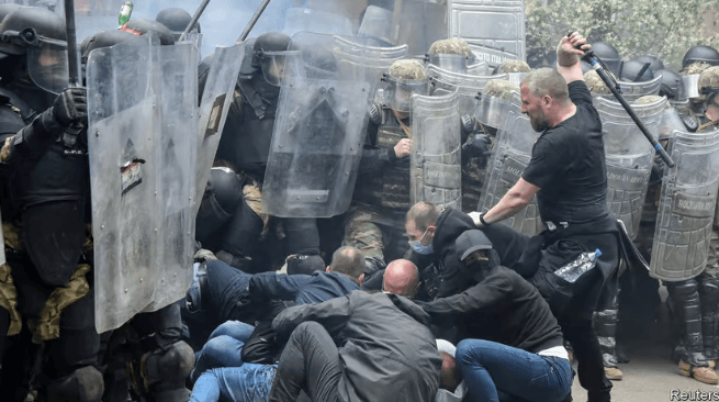 Pse s’bën t’ia ndajmë sytë Ballkanit