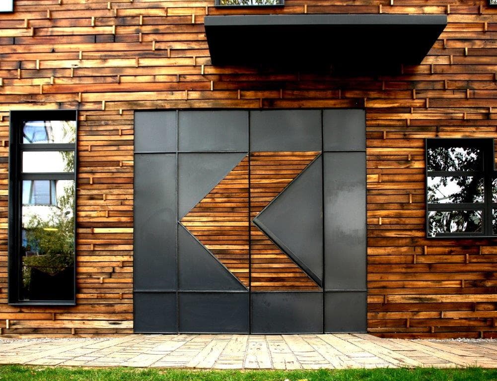 SCANDAL: ARBK Suspends the Business Certificate of Klan Kosova