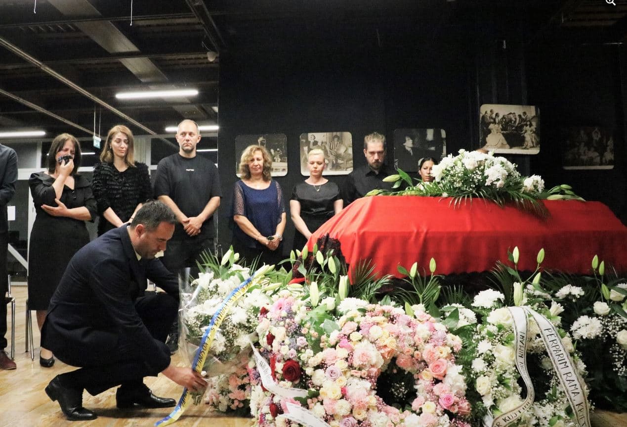 Konjufca: Shyqri Nimani është institucion i mahnitshëm i kulturës dhe artit shqiptar