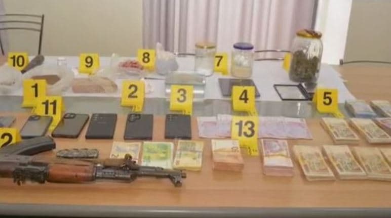 Operacion në Elbasan me 45 të ndaluar për trafik droge