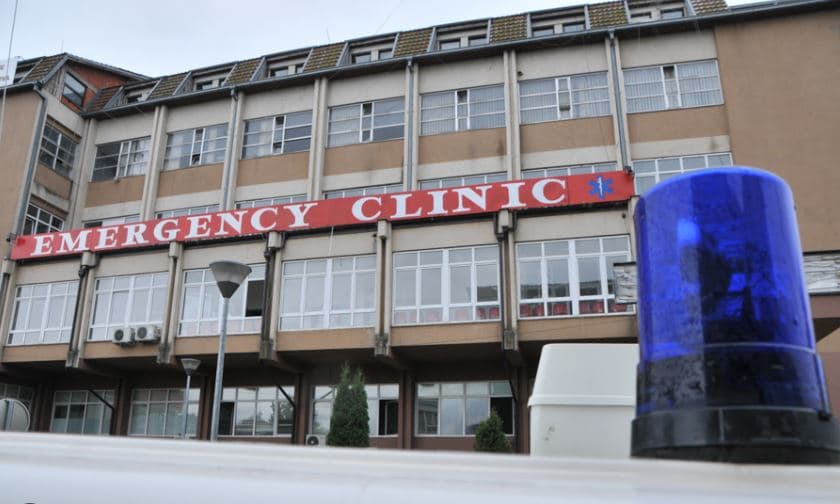 Edhe një i plagosur operohet në QKUK, dyshohet se lidhet me grabitjen në Veternik