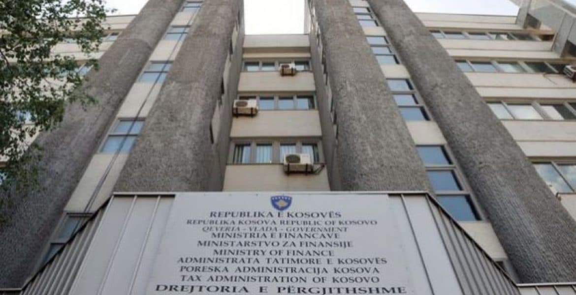 Punëtori i ATK-së që u arrestua dje, kohë më parë ishte suspenduar për korrupsion
