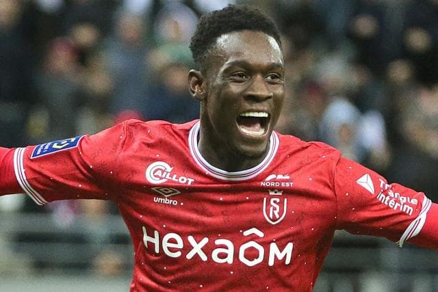 Pas Zhegrovës, Milani e Napoli shtyhen edhe për Balogunin
