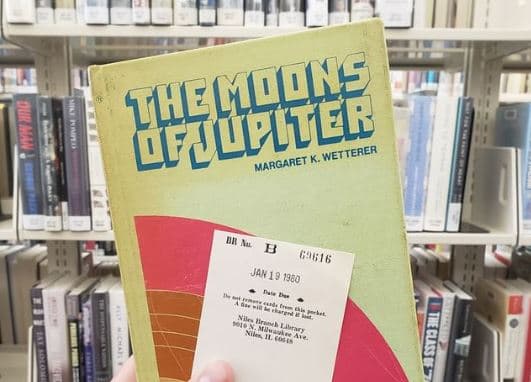 Klienti e kthen librin në bibliotekë pas 43 vjetësh