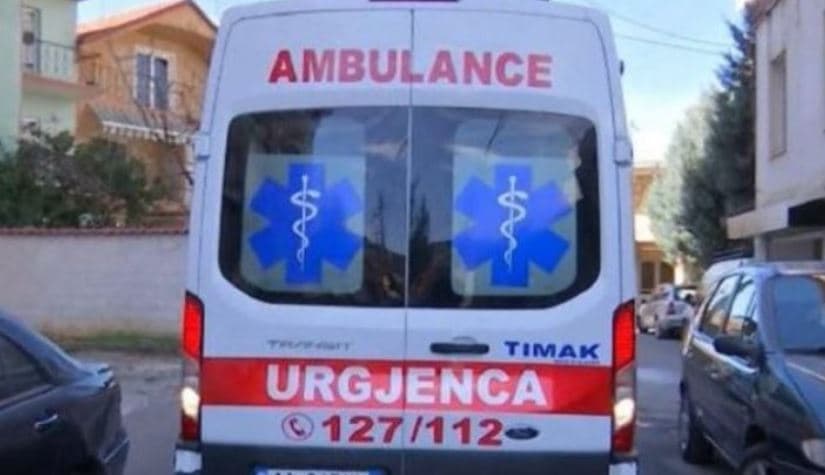 Vdiq një 22-vjeçare në Durrës, pasi u godit nga një veturë