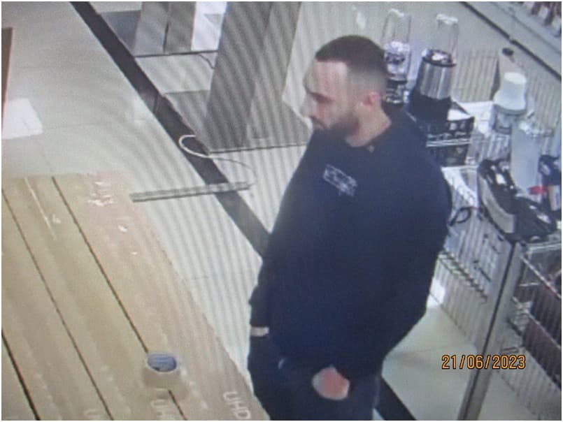 Policia kërkon ndihmë për kapjen e një personi për vjedhje në vlerë të 31 mijë eurove
