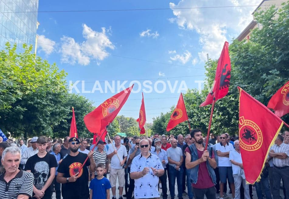 Përfundon e qetë protesta për veteranët (VIDEO/FOTO)
