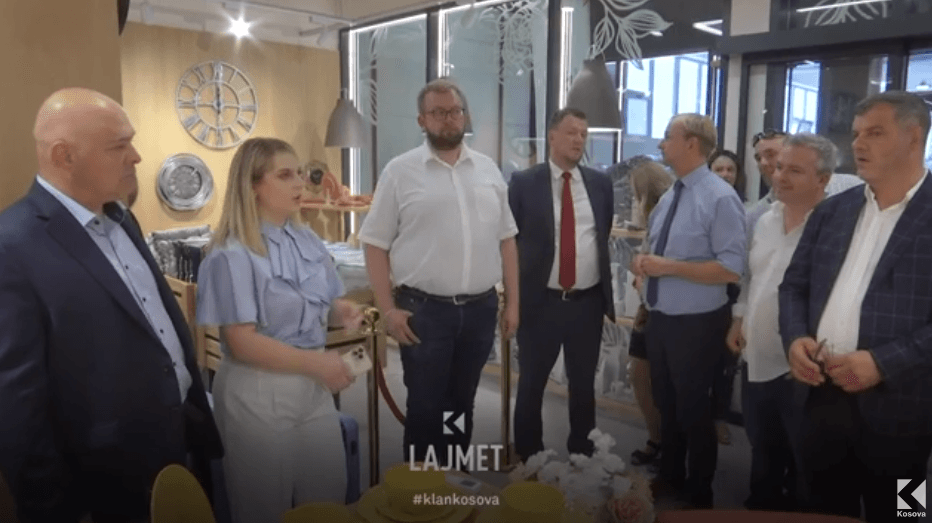 Vizitorët gjermanë, Maier e do një Comodita në Goppingen (VIDEO)