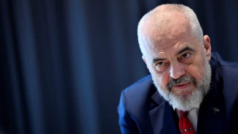 Edi Rama shpall qeverinë e re, ja lista e ministrave që ikin e vijnë
