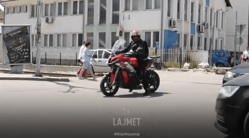 Aksidentet e dyrrotëshve - Motoçiklistët më të pakujdesshëm (VIDEO)