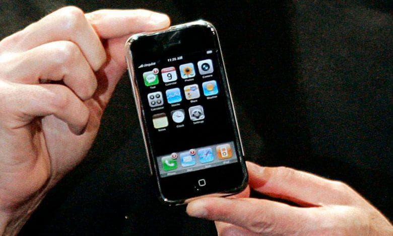 iPhone i gjeneratës së parë nga viti 2007 shitet për 190 mijë dollarë