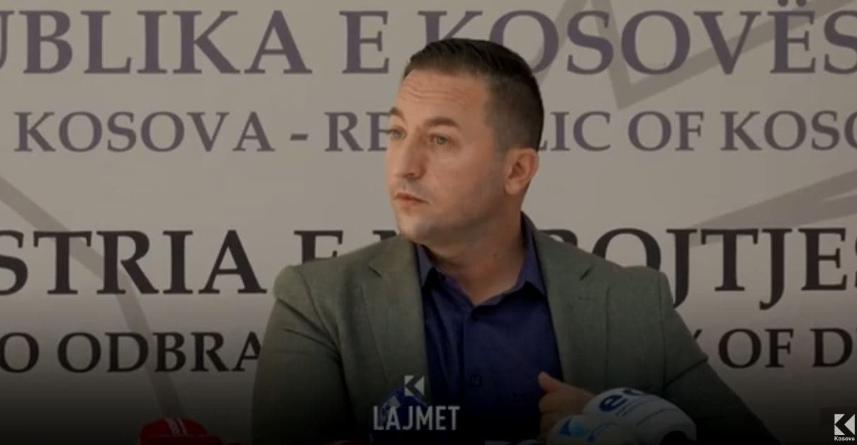 Ministri proamerikan lë Kurtin, jo edhe lobimin për Kosovën (VIDEO)