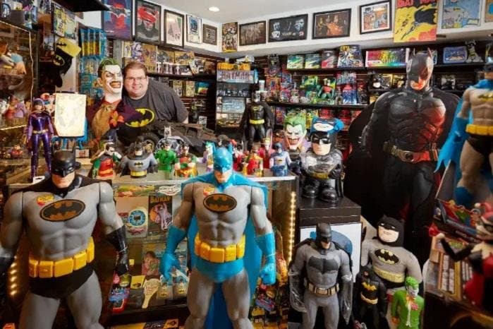 Superfansi i Batmanit mbledh 8,226 copë të kujtimeve