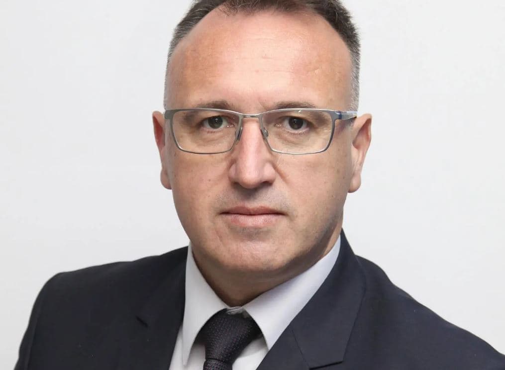 Cila është pozita e Universitetit "Haxhi Zeka” në Webometrics dhe sa janë objektive të dhënat në të dhe platforma të ngjashme
