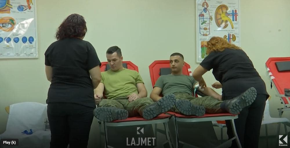 Dhurimi i gjakut - Sot ushtarët e Mitrovicës, nesër të Prishtinës (VIDEO)