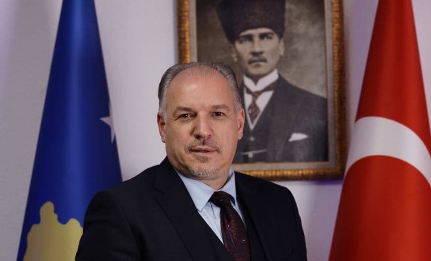 Arrest shtëpiak për ministrin Fikrim Damka