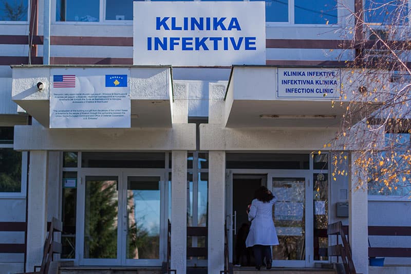 Vishaj: Aktualisht dy presona të prekur me meningjit – gjendja e qetë