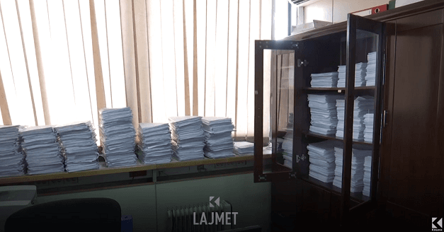 Shtatë punëtorë lënë punën në OShP për shkak të pagave të vogla (VIDEO)