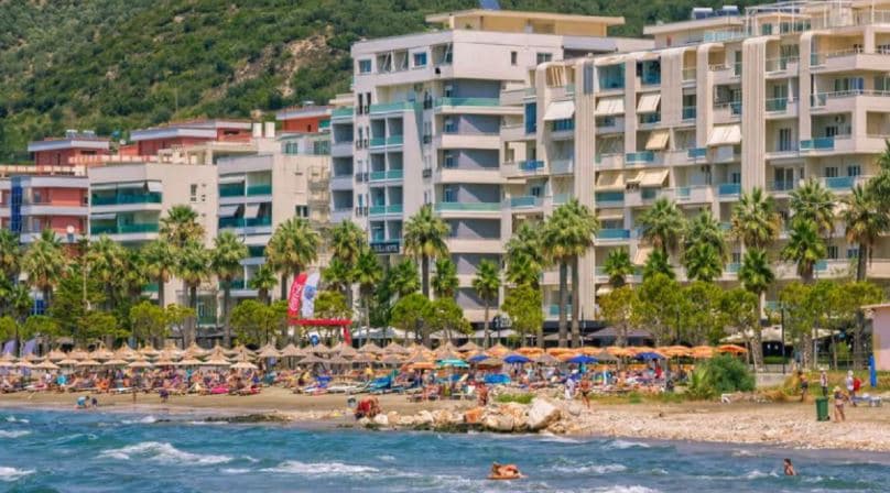 Italianët zgjedhin Shqipërinë, Rama për The Guardian: Nuk vijnë vetëm për çmimet e lira