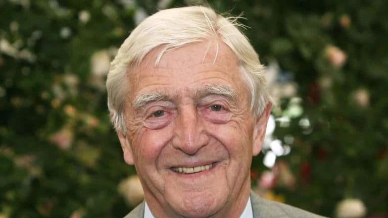 Vdes ish-prezantuesi i famshëm, Sir Michael Parkinson