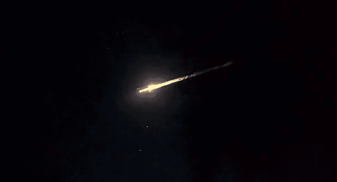 Shkëndijat e dritës në Australi, mbetje të një rakete ruse