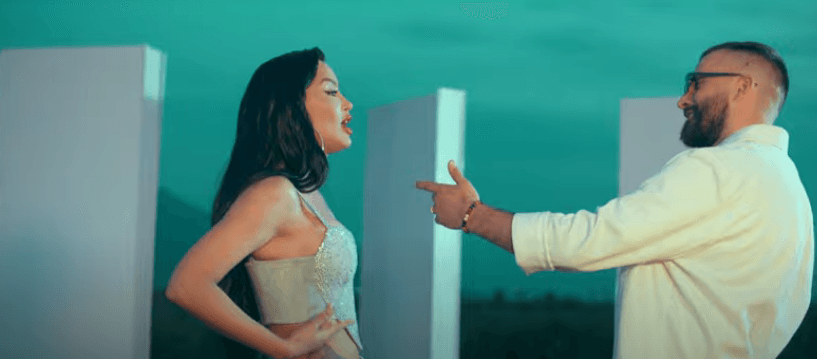 Elinel dhe Dafina Zeqiri sjellin ''A m'ke dashtë?'' (VIDEO)