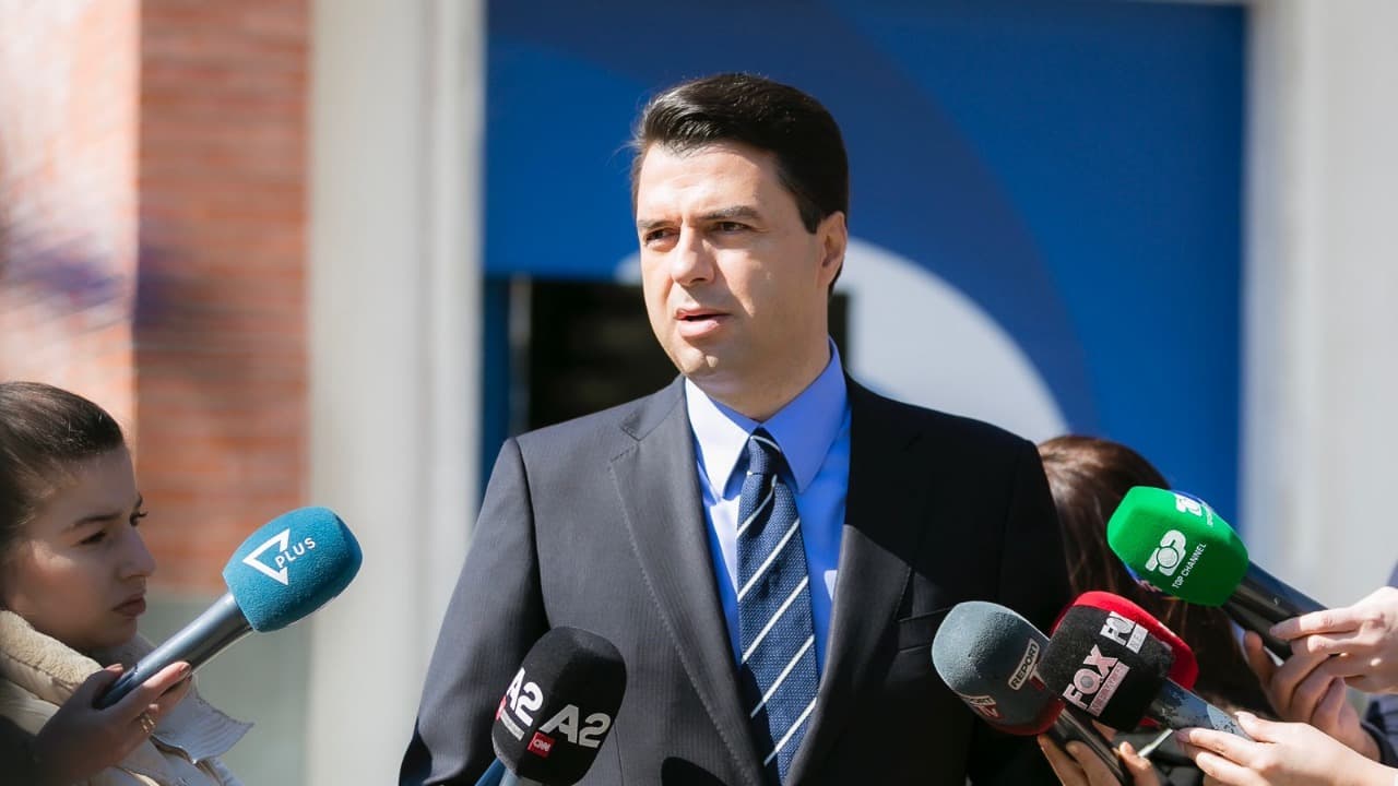 Basha: Postin e kreut të grupit të PD-së do ta delegoj te një nga nënkryetarët