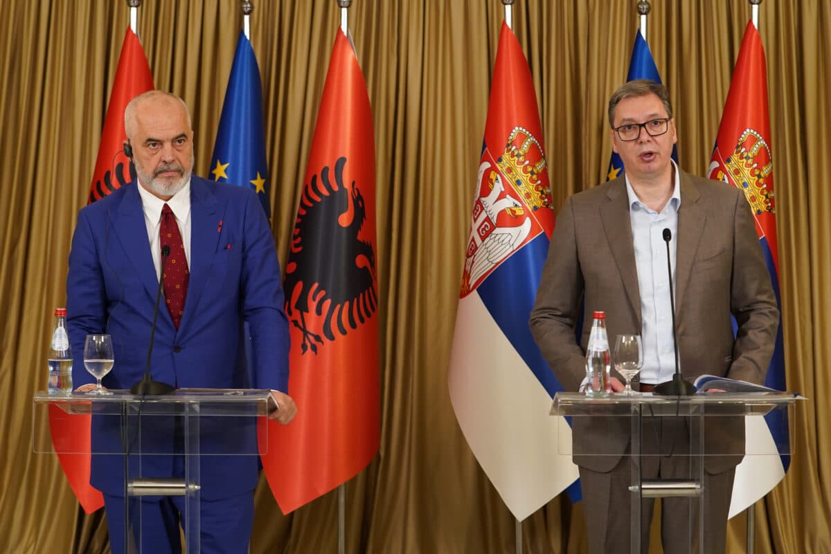 Edi Rama: Koha që Serbia të dalë nga llogorja e asburdit të mohimit të realitetit