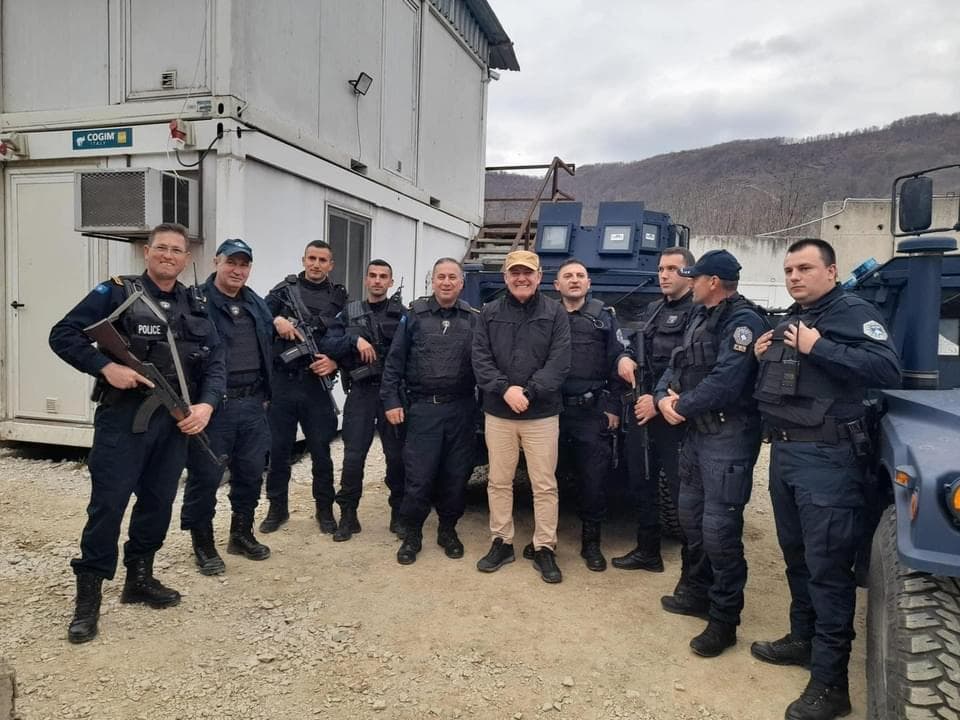Sveçla në veri, uron policët në përvjetorin e themelimit të PK-së