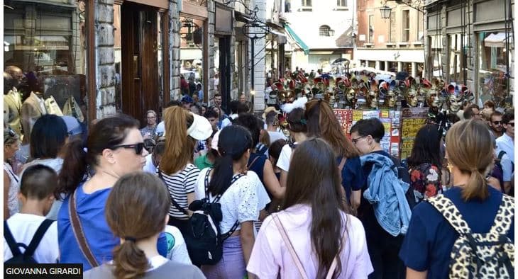Venecia pritet të vendos tarifë pesë euroshe për turistët