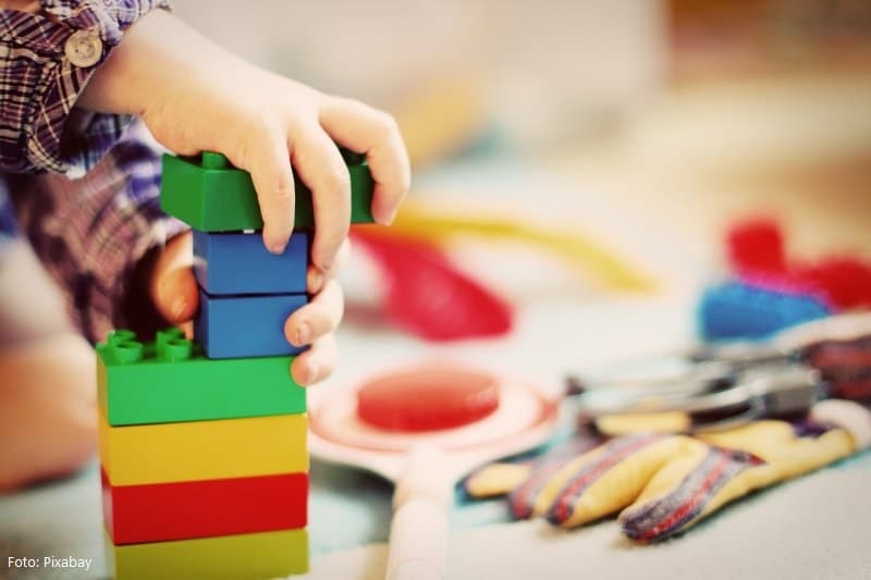 Teknologjia e gjurmimit të syve mund të ndihmojë në diagnostikimin e autizmit tek foshnjat