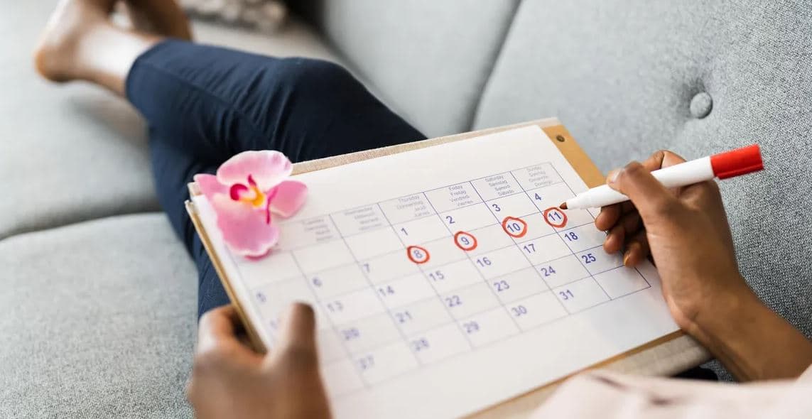 Pse ndodh vonesa e ciklit menstrual?